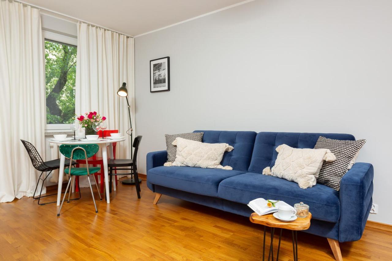 Central Apartment Solec Wilanowska By Noclegi Renters Warszawa Exteriör bild
